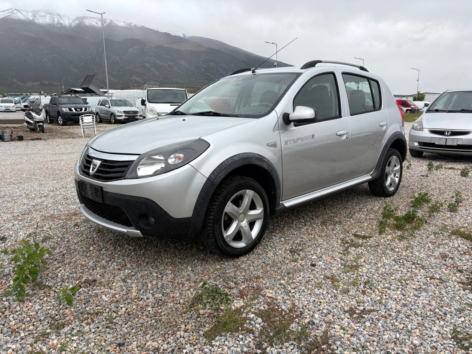 Dacia Sandero Stepway 1.5 dci - изображение 2