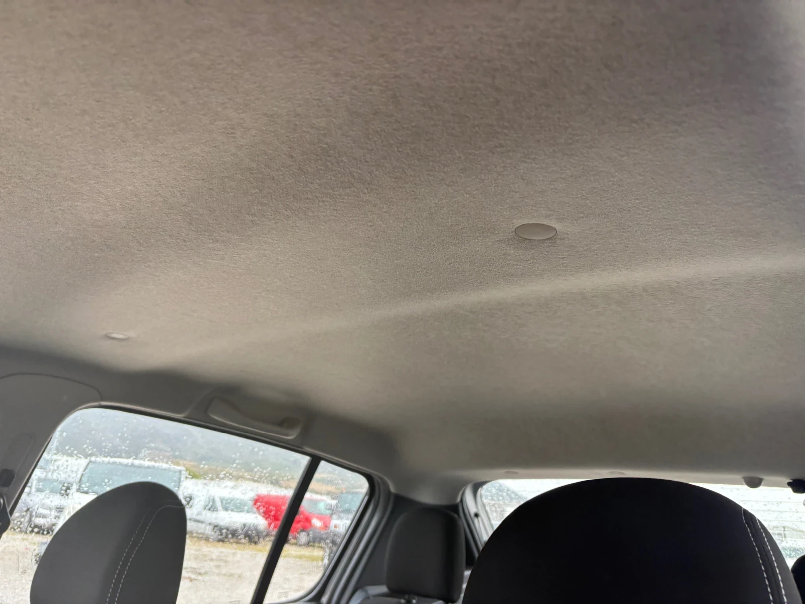 Dacia Sandero Stepway 1.5 dci - изображение 9
