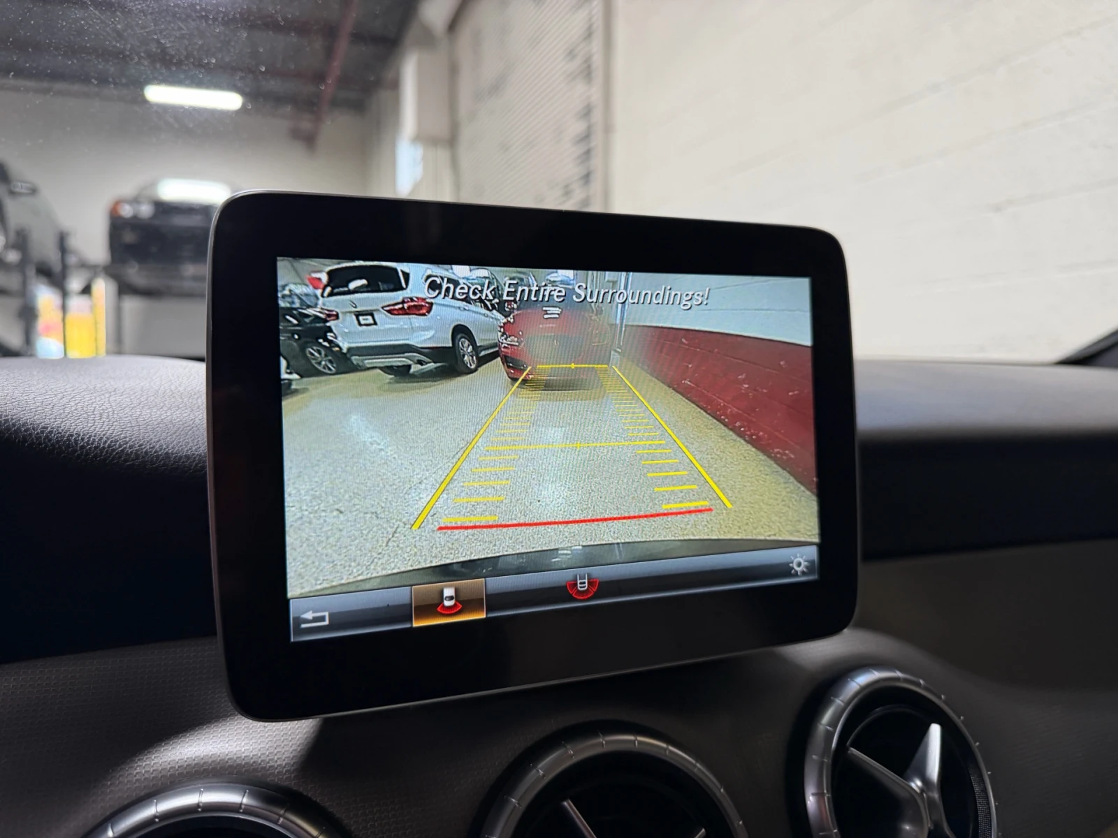 Mercedes-Benz CLA 250 FACELIFT / PANO / AMBIENT / SPORT SEATS - изображение 9