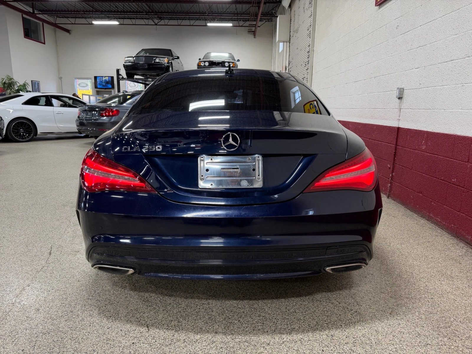 Mercedes-Benz CLA 250 FACELIFT / PANO / AMBIENT / SPORT SEATS - изображение 4