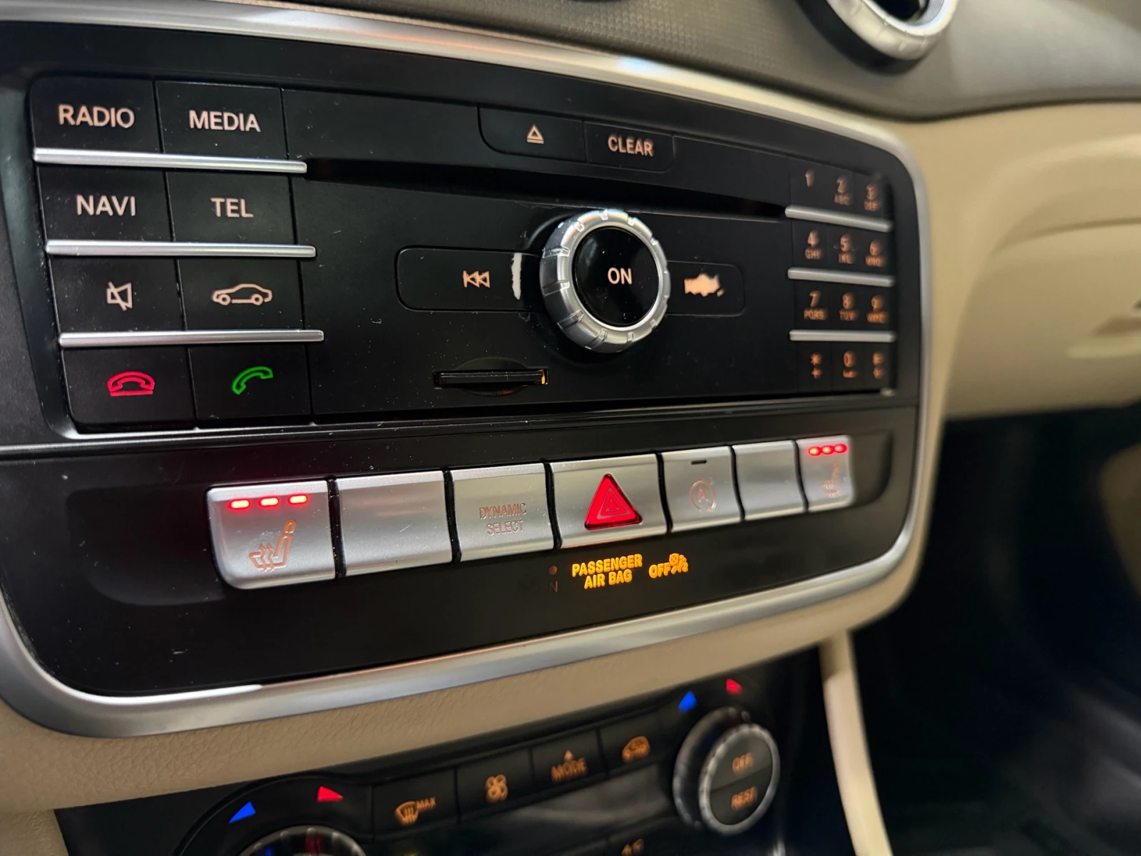 Mercedes-Benz CLA 250 FACELIFT / PANO / AMBIENT / SPORT SEATS - изображение 10