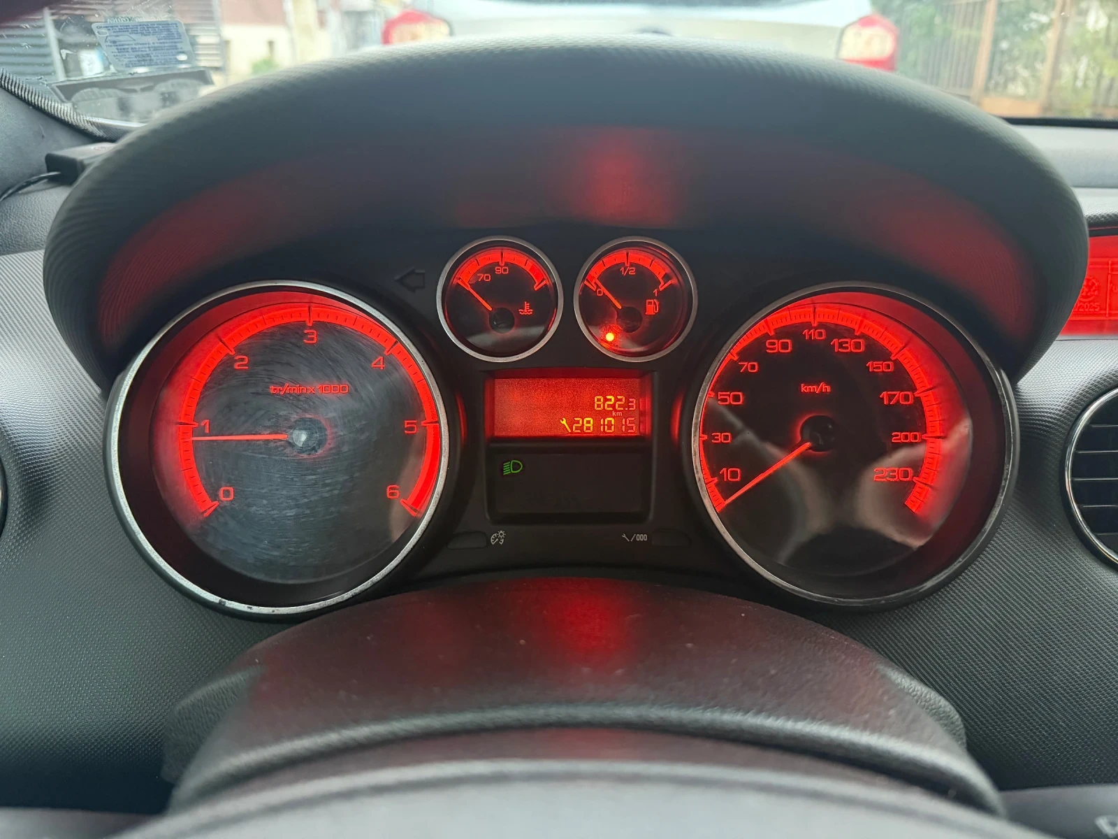 Peugeot 308 1.6 HDI Android Car Play | Mobile.bg   9