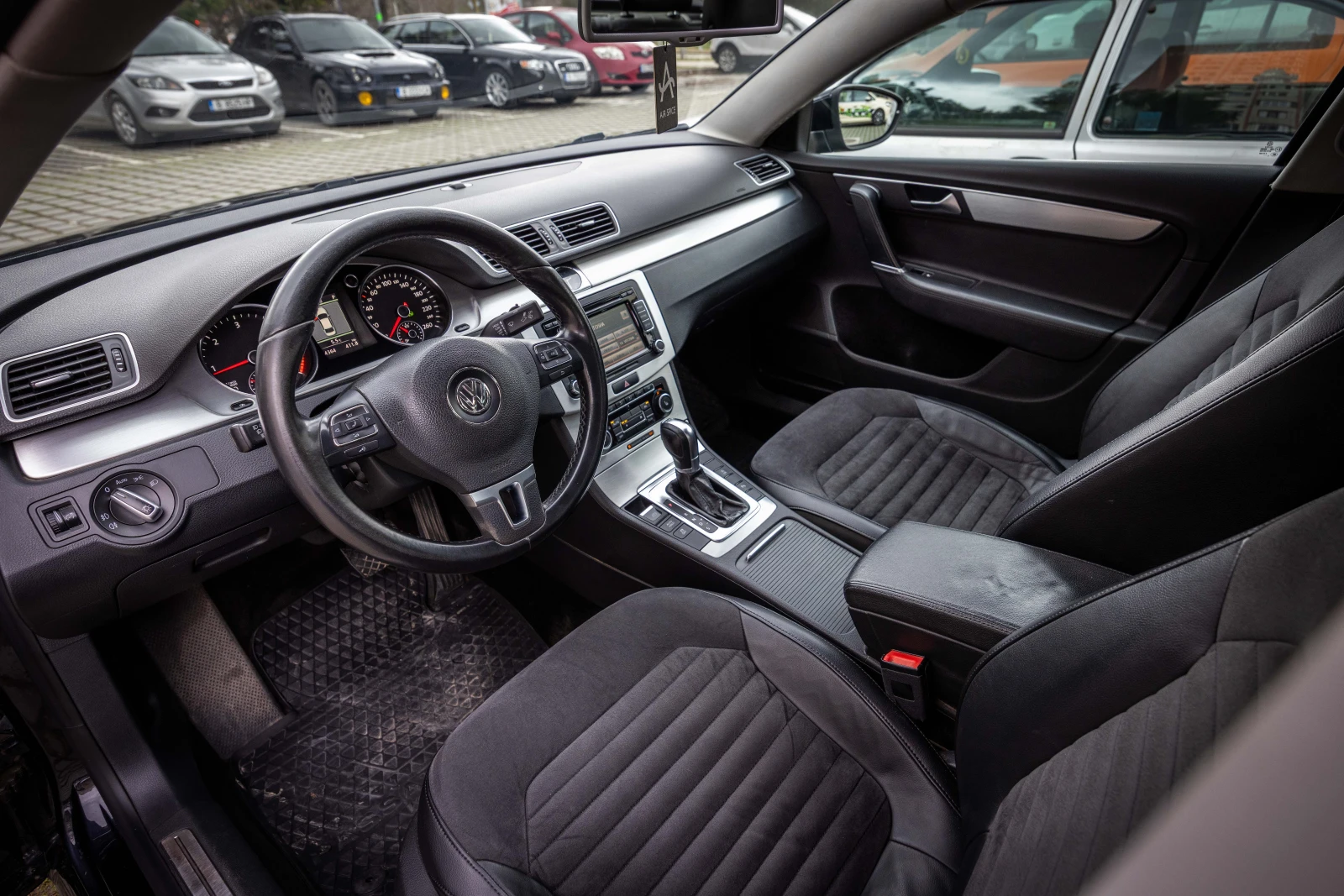 VW Passat Highline DSG ДОГОВАРЯНЕ, снимка 10 - Автомобили и джипове - 53623171