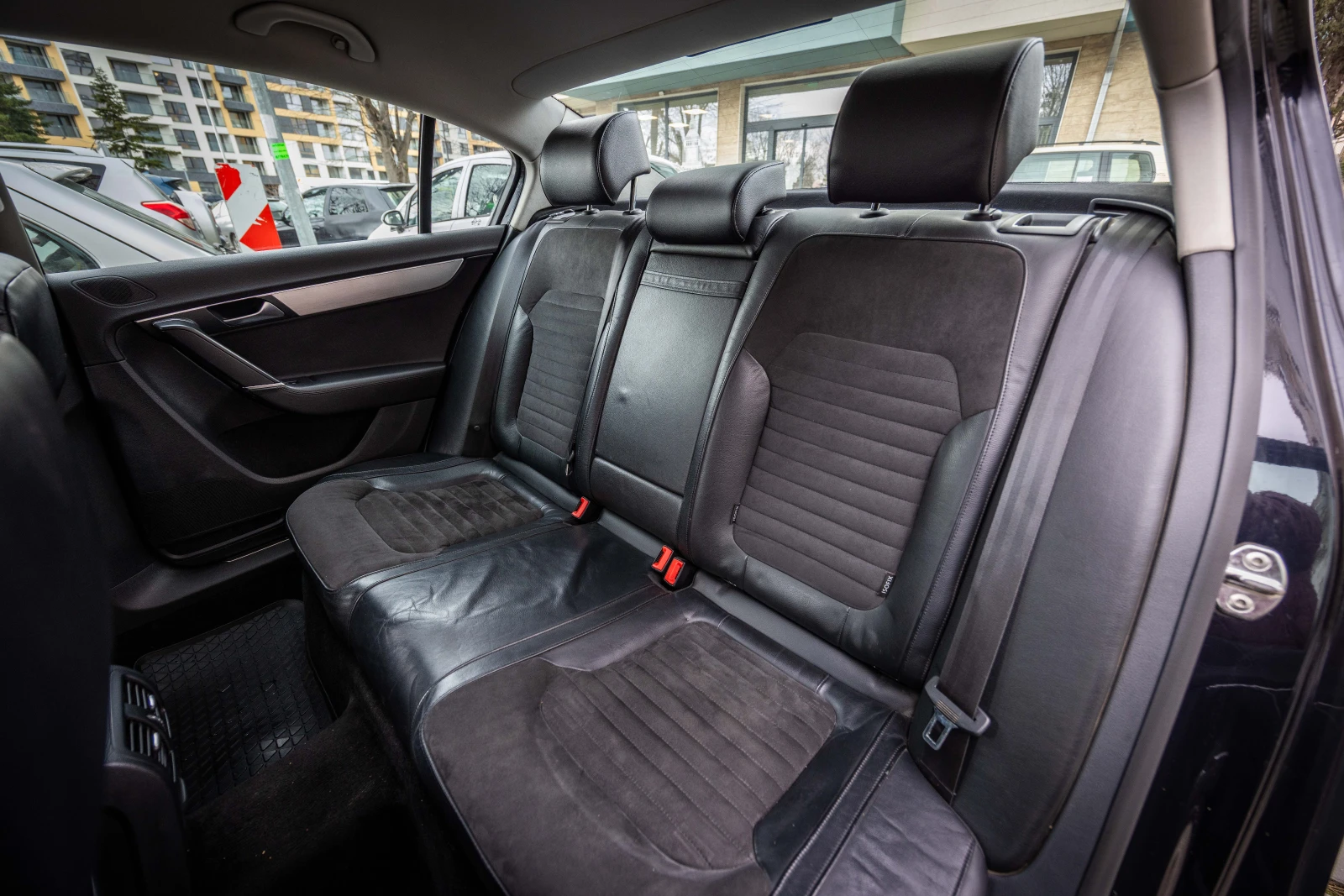 VW Passat Highline DSG ДОГОВАРЯНЕ, снимка 14 - Автомобили и джипове - 53623171