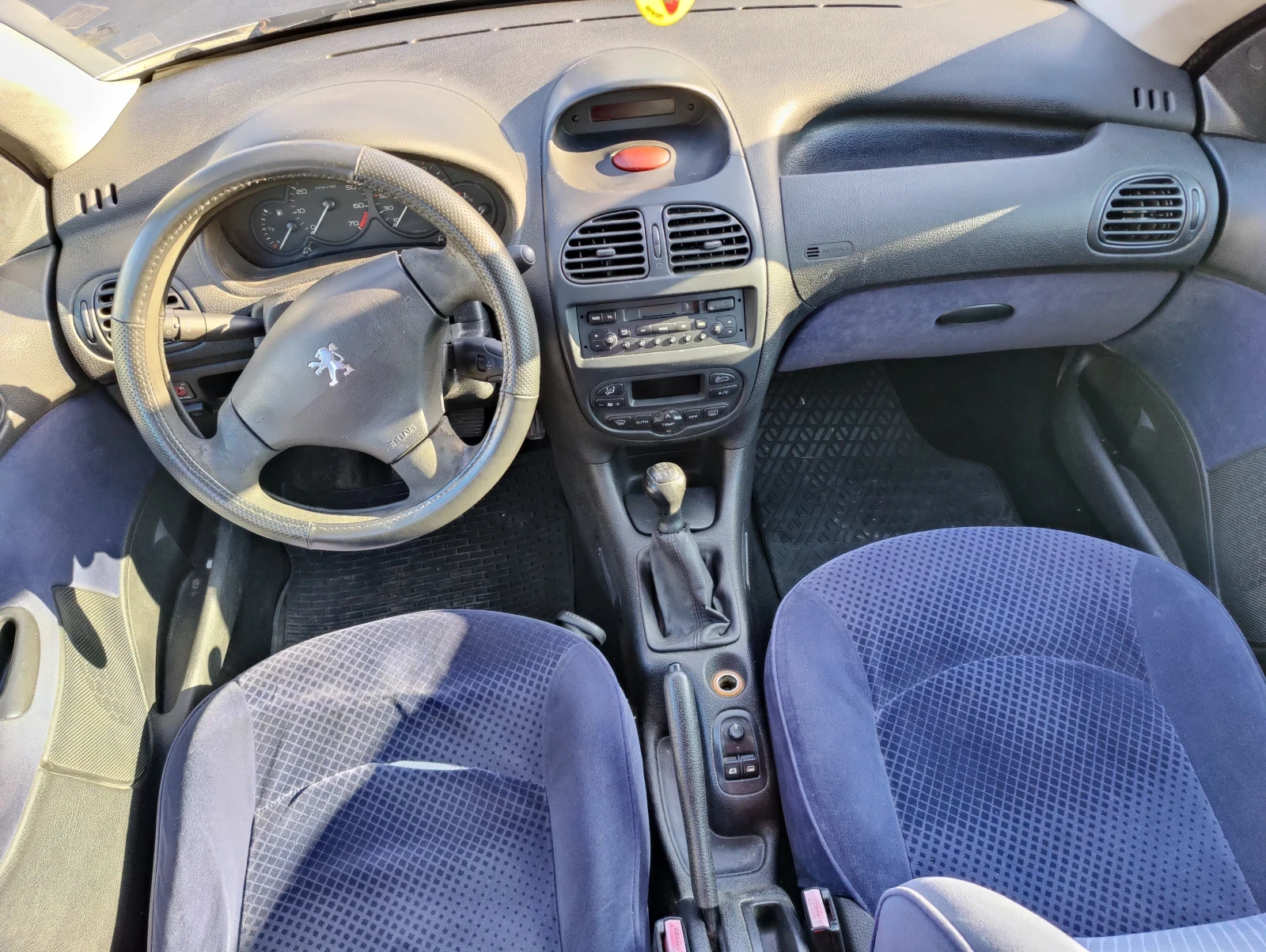 Peugeot 206, снимка 7 - Автомобили и джипове - 53856644