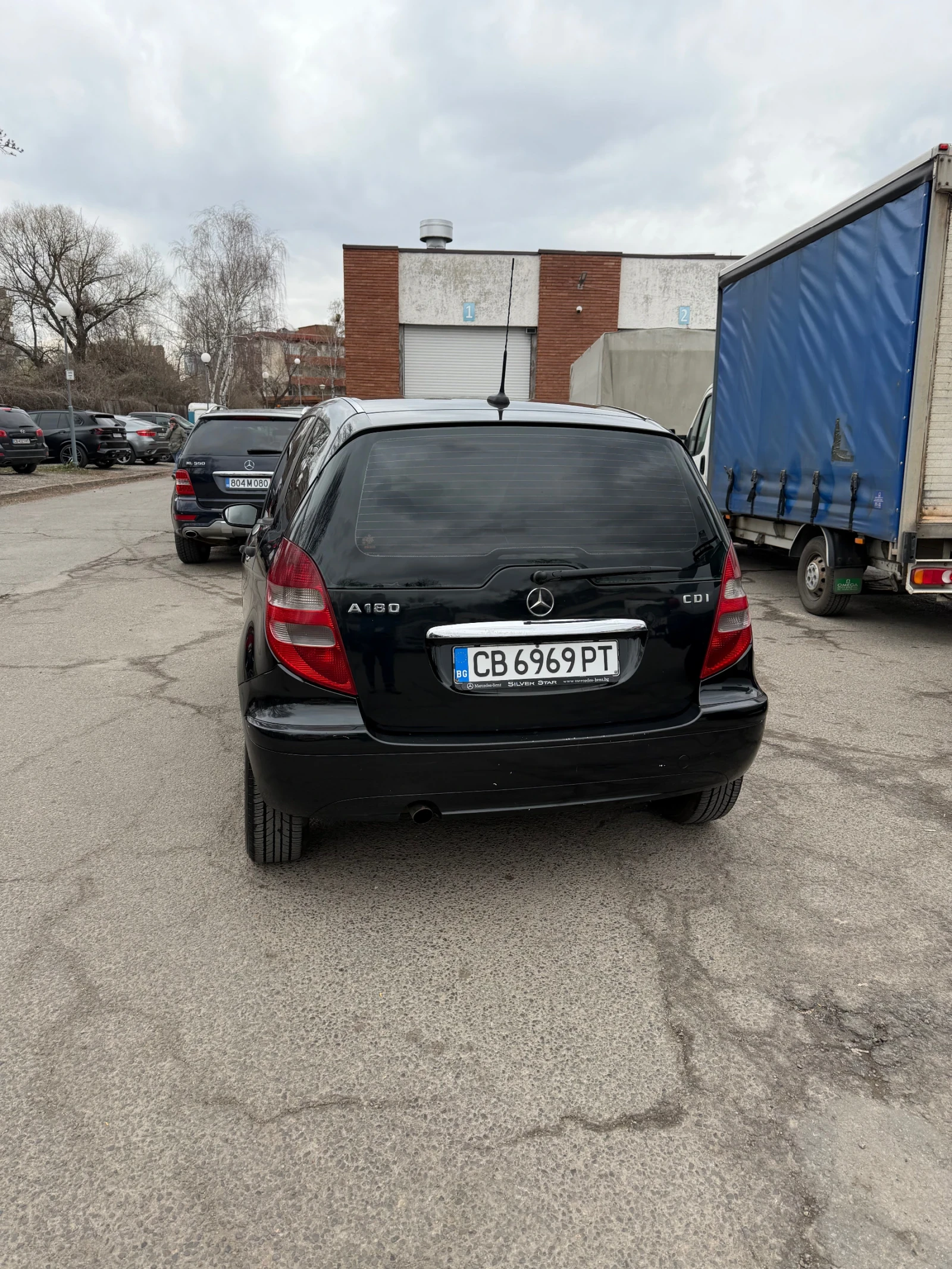 Mercedes-Benz A 180, снимка 3 - Автомобили и джипове - 53912131