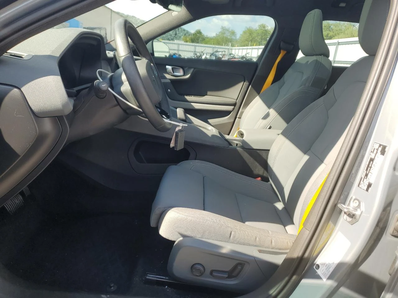 Polestar 2 * LONG RANGE* DUAL MOTOR* КОЖА* ПОДГРЕВ* , снимка 7 - Автомобили и джипове - 54304704