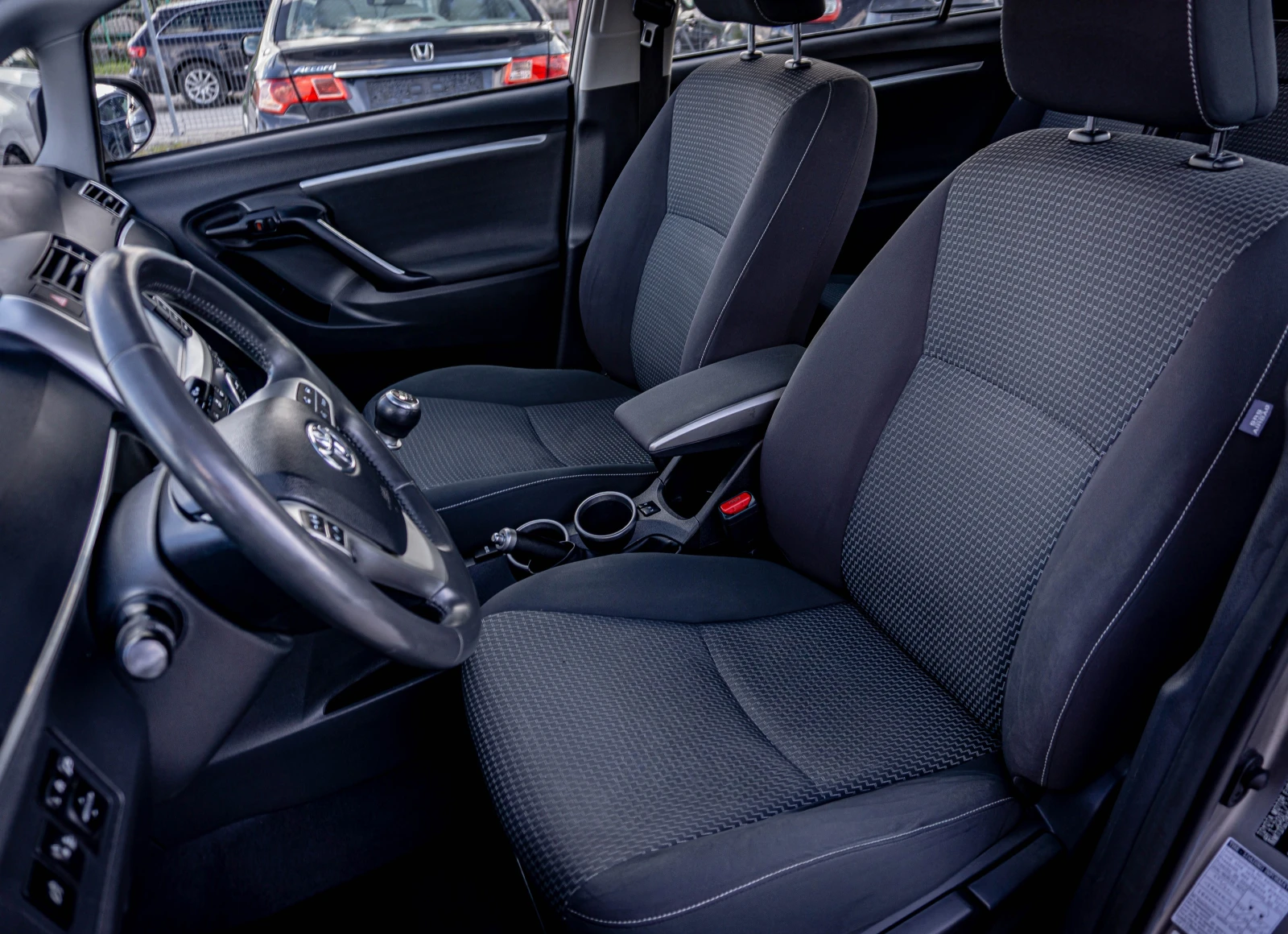 Toyota Verso 1.8 ������| ���� ��������! ���! � ��������! | Mobile.bg � ����������� 11