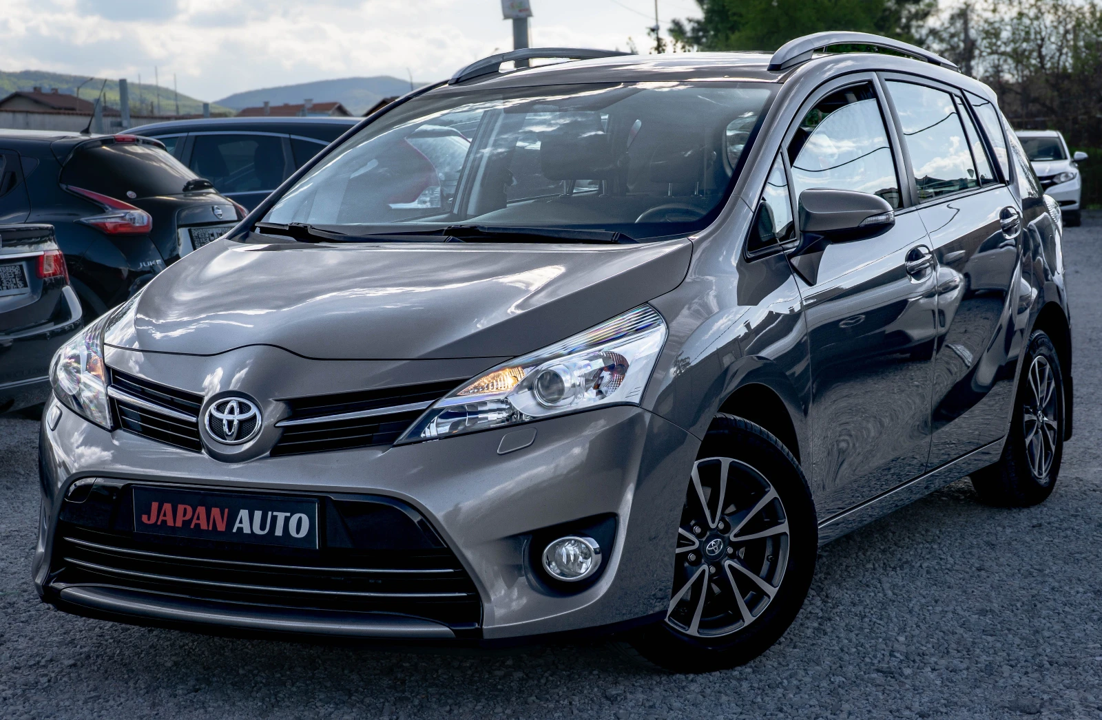 Toyota Verso 1.8 бензин| Цвят капучино! ТОП! С ГАРАНЦИЯ!