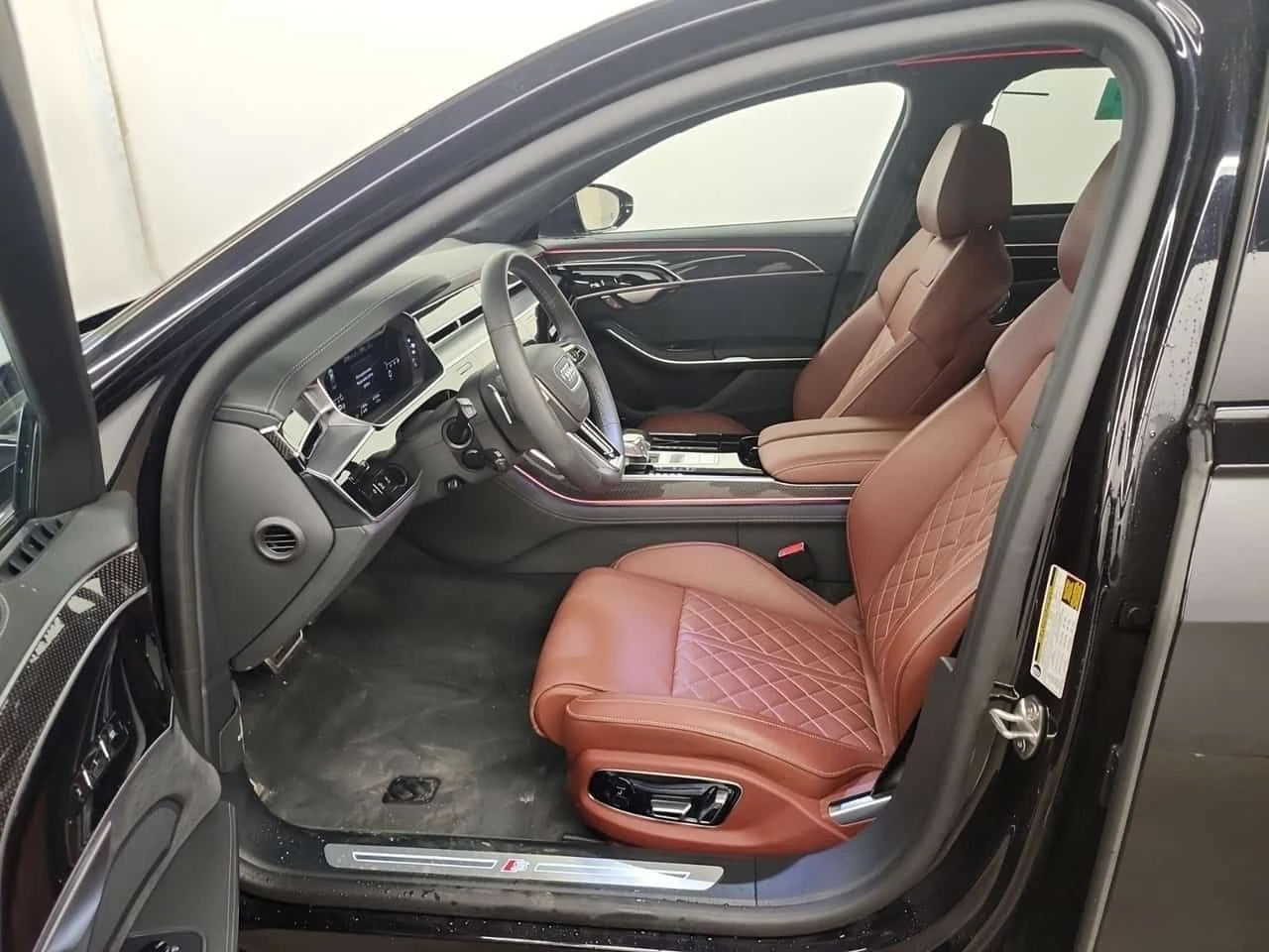 Audi S8 * CARFAX * АВТОКРЕДИТ БЕЗ ПЪРВОНАЧАЛНА ВНОСКА, снимка 9 - Автомобили и джипове - 54679154