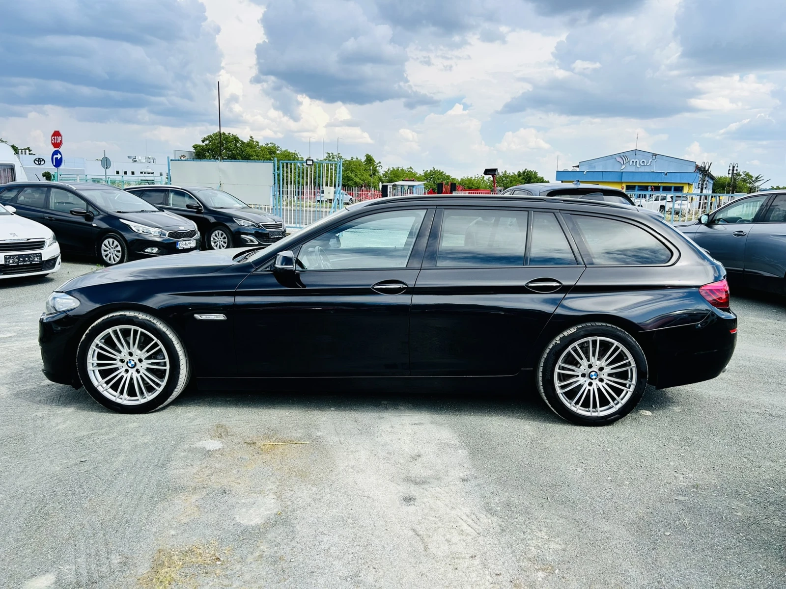 BMW 520 d* Modern* Face* Navi, снимка 2 - Автомобили и джипове - 55187601