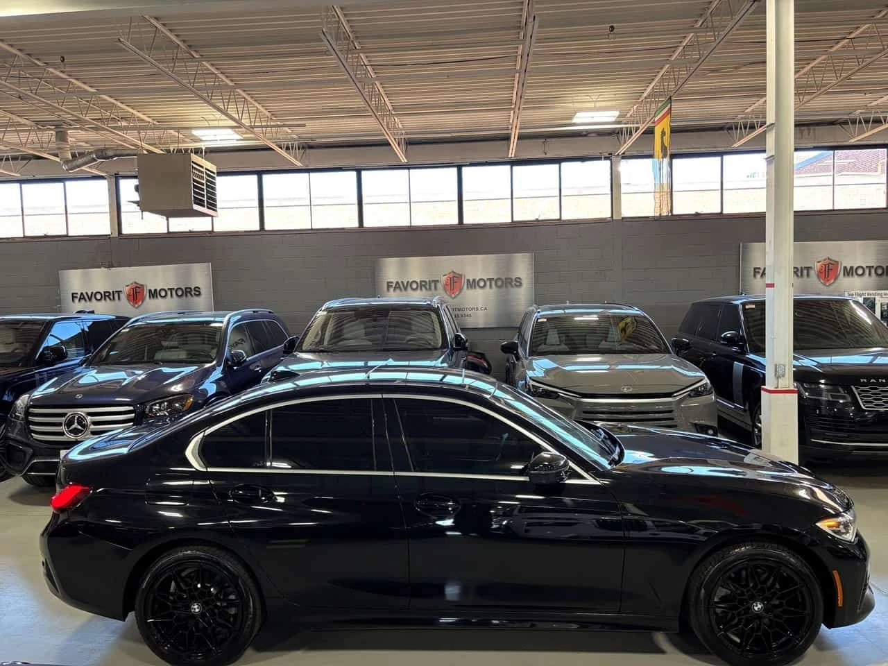 BMW 330 * 330i 330i xDrive| AWD| CLUSTERNAV| SUNROOF| BMWL, снимка 3 - Автомобили и джипове - 55546385