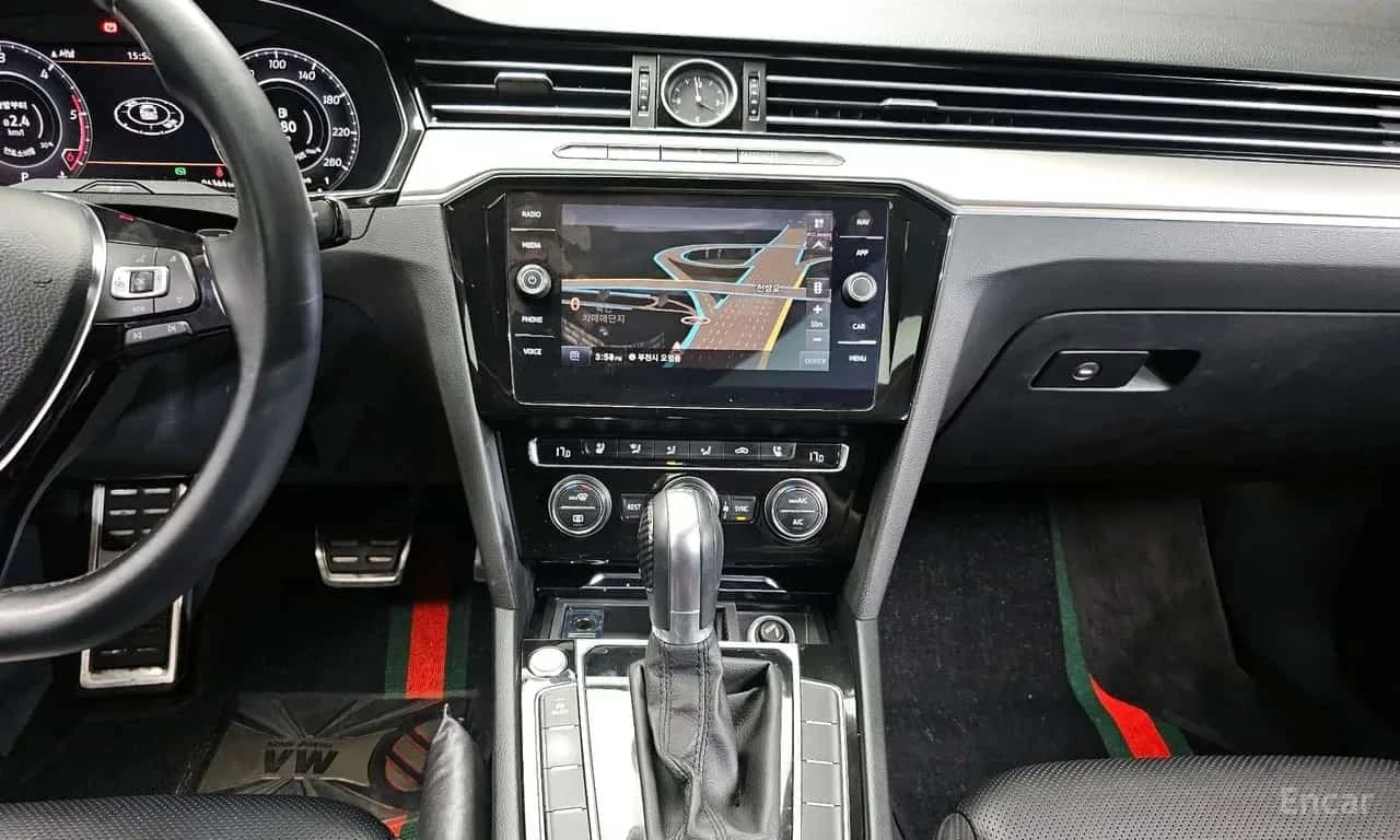 VW Arteon * 2.0 TDI Premium * ЦЕНА ДО БГ, снимка 13 - Автомобили и джипове - 55771430