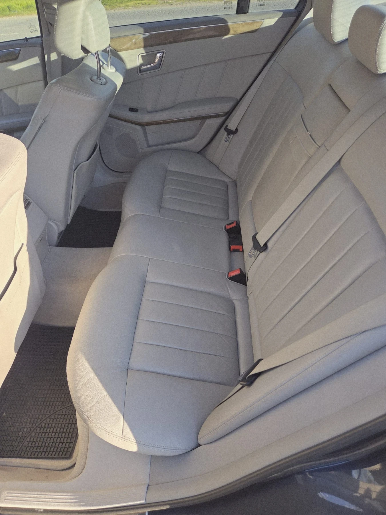 Mercedes-Benz E 250 2.5, снимка 15 - Автомобили и джипове - 55837503