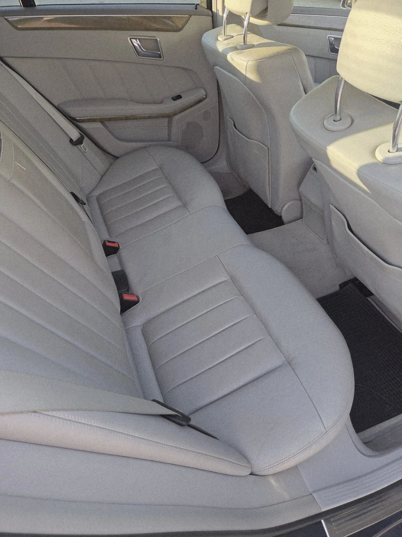Mercedes-Benz E 250 2.5, снимка 12 - Автомобили и джипове - 55837503
