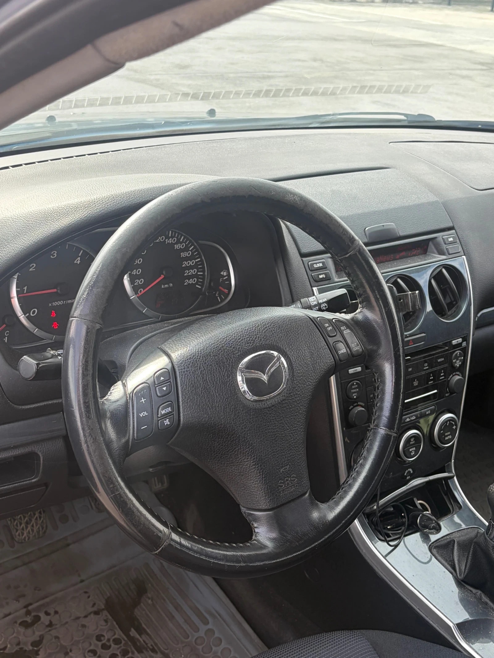 Mazda 6 2.0 diesel facelift, снимка 8 - Автомобили и джипове - 56245440