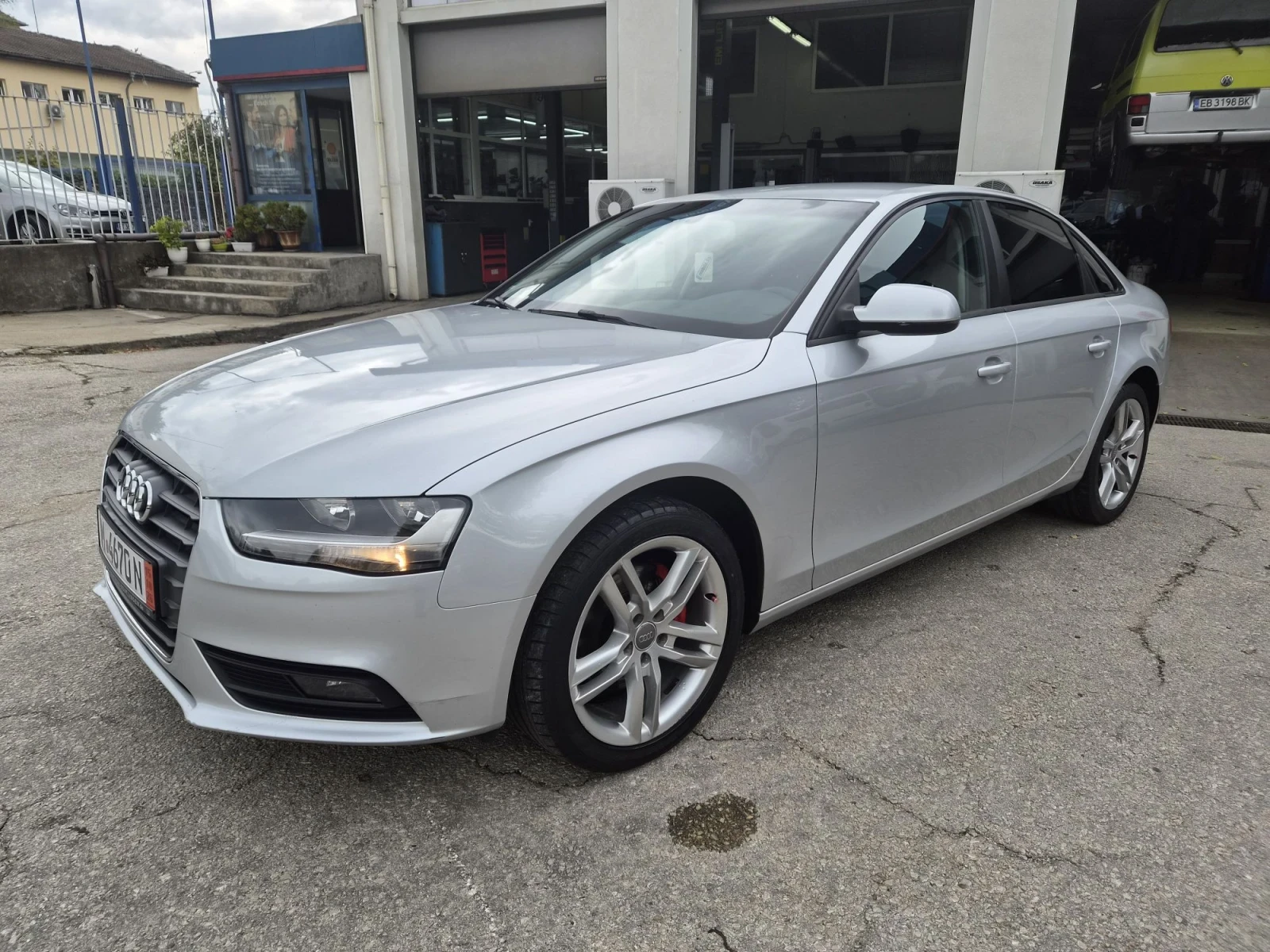 Audi A4 1.8 120к.с, снимка 6 - Автомобили и джипове - 56271645