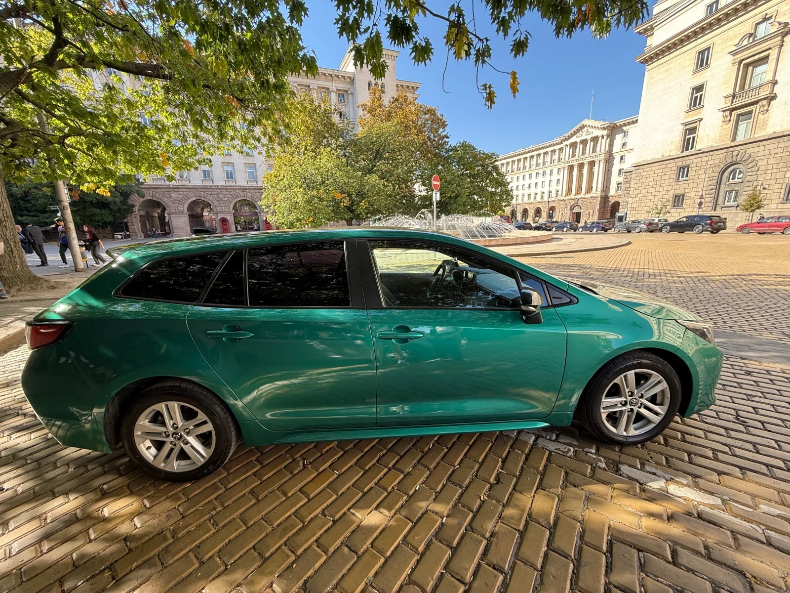 Toyota Corolla 1.8, снимка 7 - Автомобили и джипове - 56405093