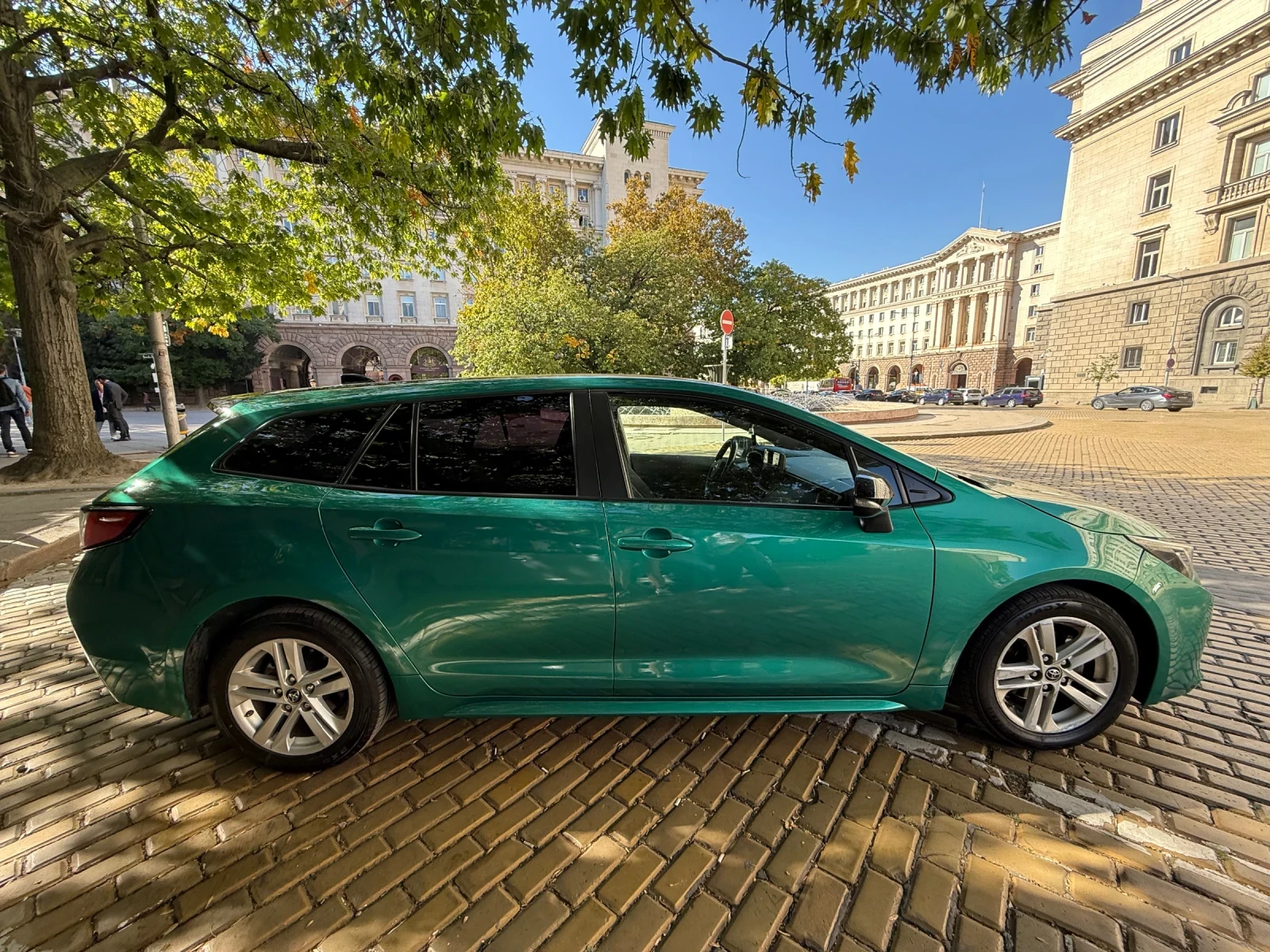 Toyota Corolla 1.8, снимка 6 - Автомобили и джипове - 56405093