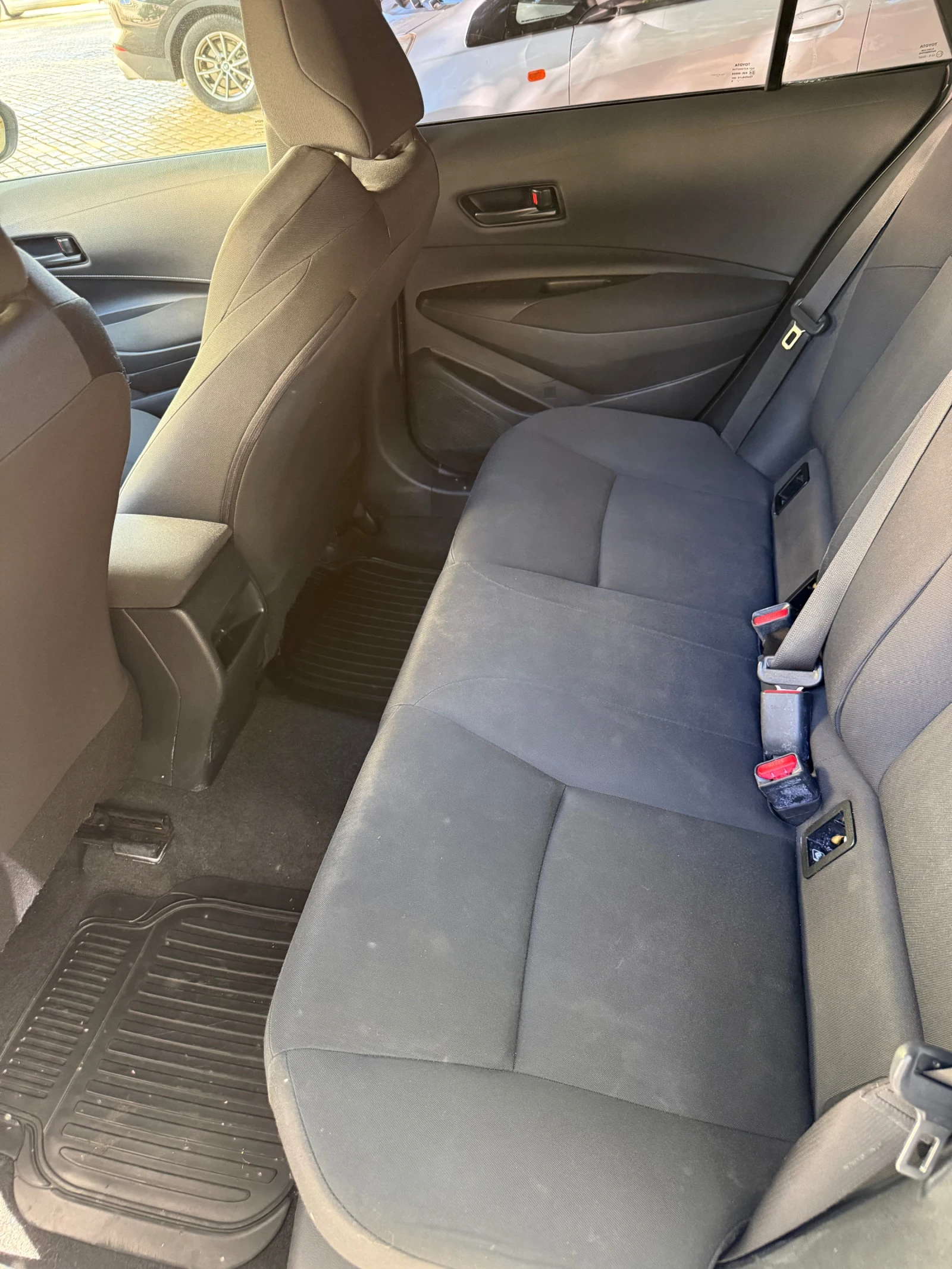 Toyota Corolla 1.8, снимка 14 - Автомобили и джипове - 56405093