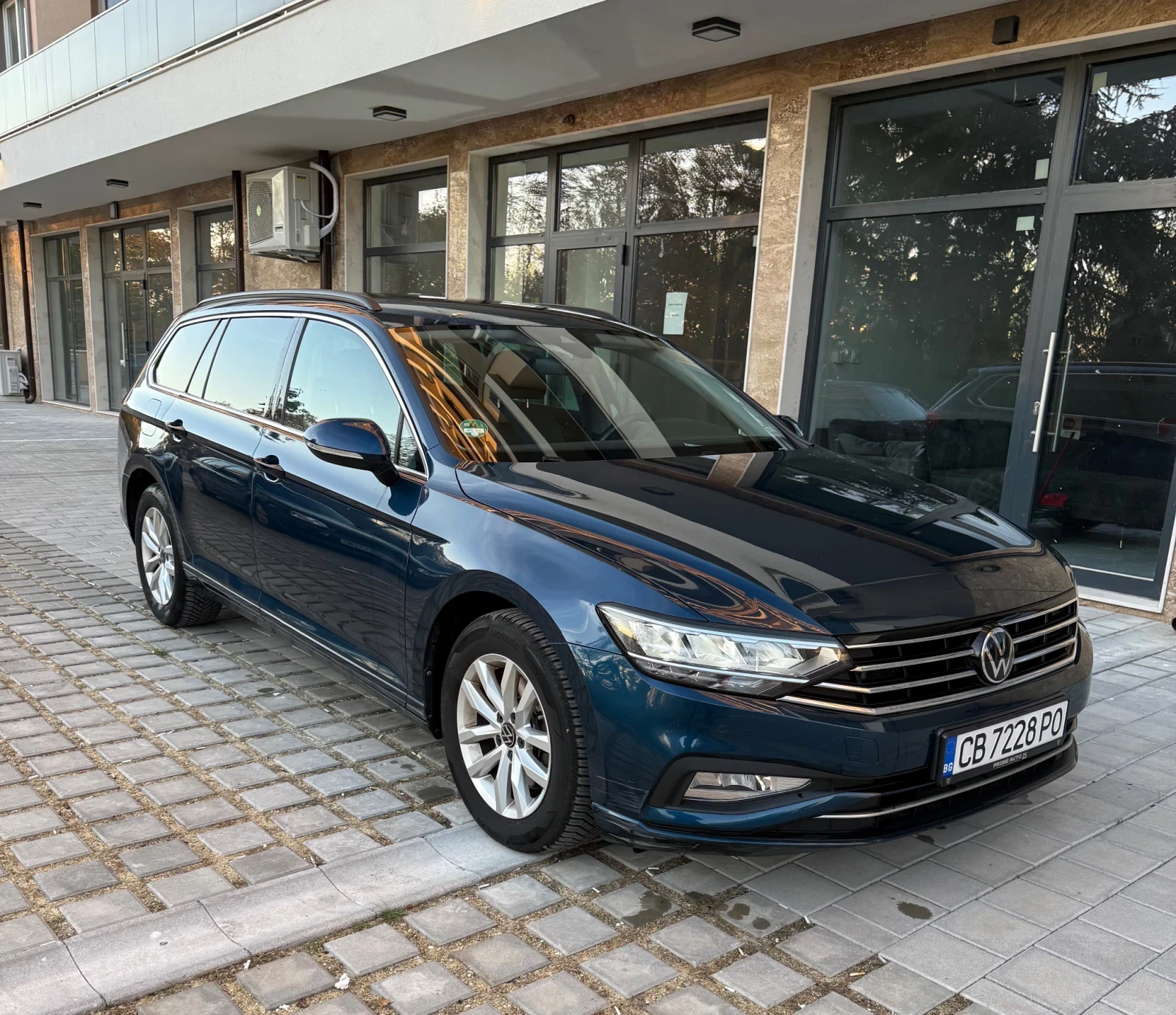 VW Passat Variant 1.5 150 hp, снимка 2 - Автомобили и джипове - 56638830