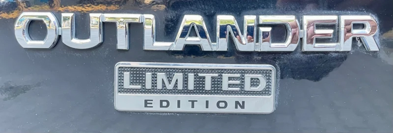 Mitsubishi Outlander Limited edition / Black /, снимка 17 - Автомобили и джипове - 52697611