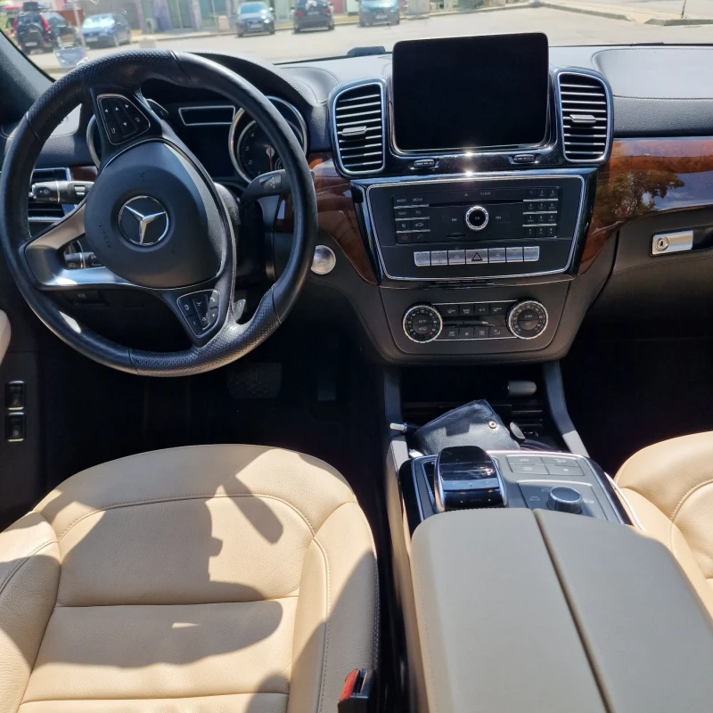 Mercedes-Benz GLE 550e, снимка 11 - Автомобили и джипове - 52895151