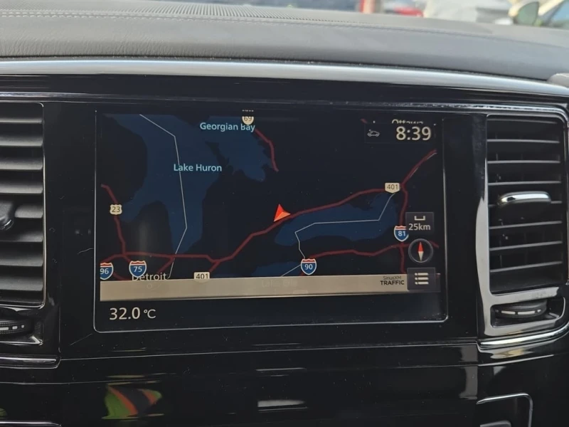 Infiniti QX80 * PROACTIVE * CARFAX * БЕЗ ПЪРВОНАЧАЛНА ВНОСКА, снимка 11 - Автомобили и джипове - 52615424