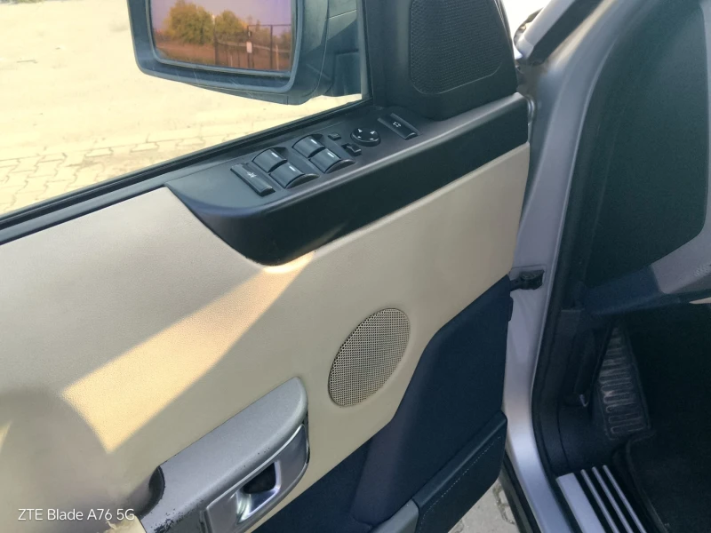 Land Rover Range rover 3.0D, снимка 5 - Автомобили и джипове - 52671290