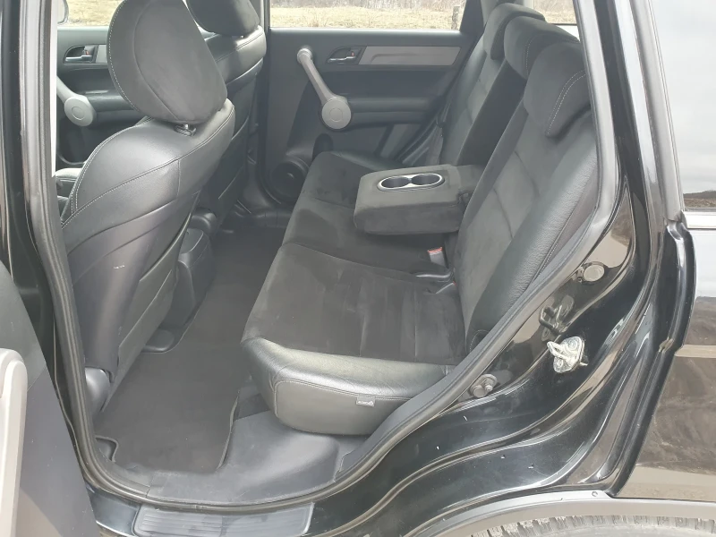 Honda Cr-v 2.0i газ, снимка 11 - Автомобили и джипове - 53027917