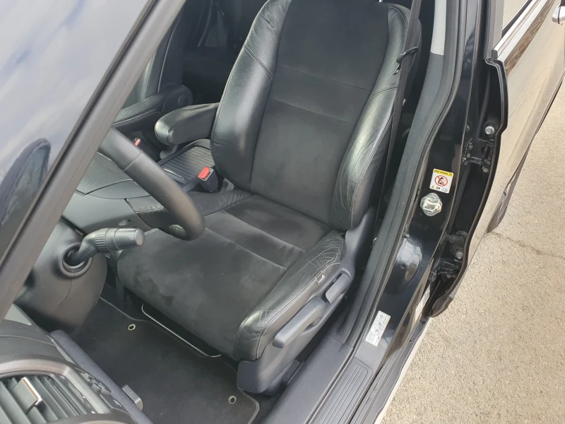 Honda Cr-v 2.0i газ, снимка 9 - Автомобили и джипове - 53027917