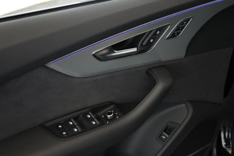 Audi SQ7 TFSI/FACELIFT/B&O/MATRIX/PANO/360/7-МЕСТЕН/, снимка 8 - Автомобили и джипове - 53367020