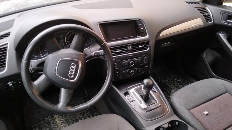 Audi Q5 2.0TDI, снимка 3 - Автомобили и джипове - 22058443