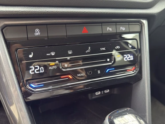 VW T-Roc 2.0 TDI = R-Line = Гаранция - изображение 9