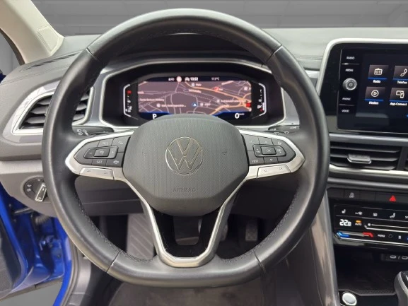 VW T-Roc 2.0 TDI = R-Line = Гаранция - изображение 6