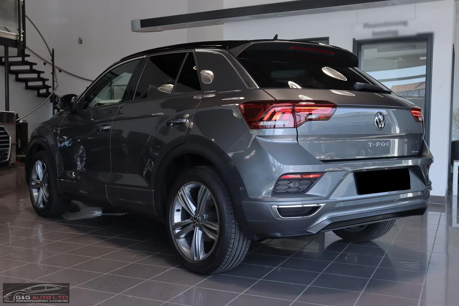 VW T-Roc R-LINE/190HP/CAM/NAVI/KLESS/DIGI/CARPLAY/191g - изображение 4