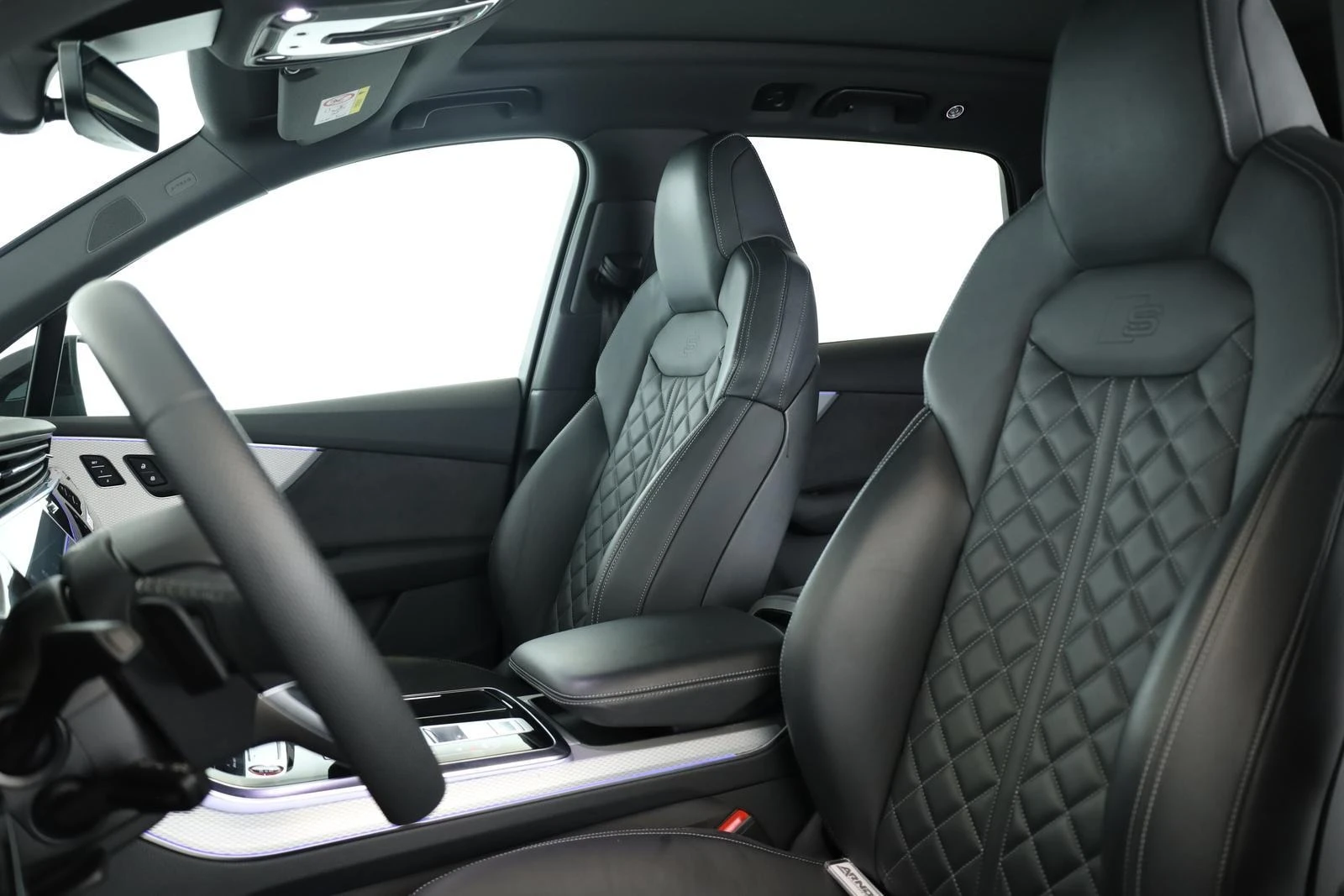 Audi SQ7 TFSI/FACELIFT/B&O/MATRIX/PANO/360/7-МЕСТЕН/ - изображение 9