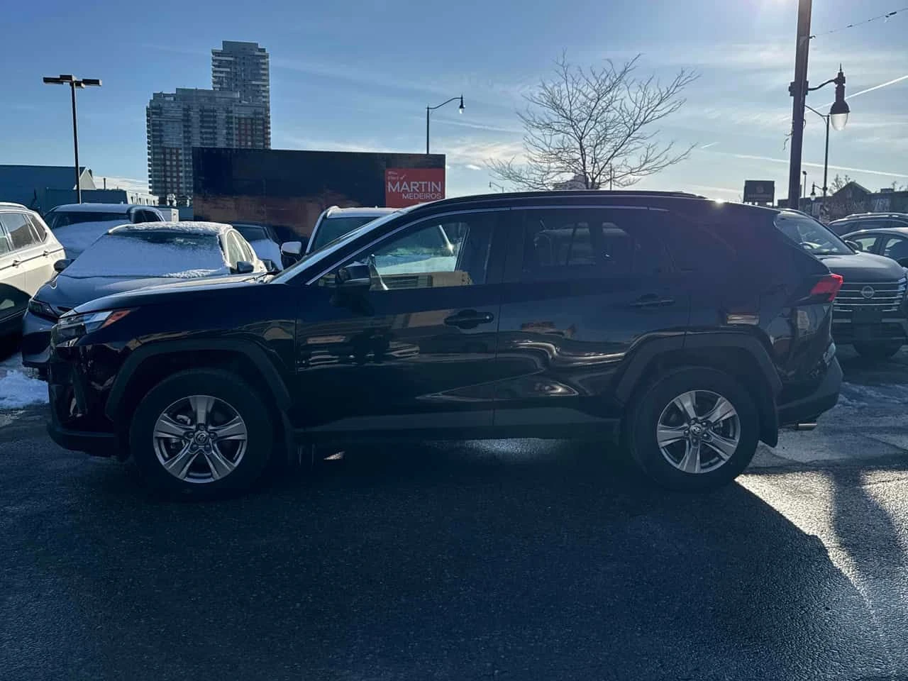 Toyota Rav4  XLE / CARFAX / CAMERA / ПОДГРЕВИ / PANO , снимка 2 - Автомобили и джипове - 53907709