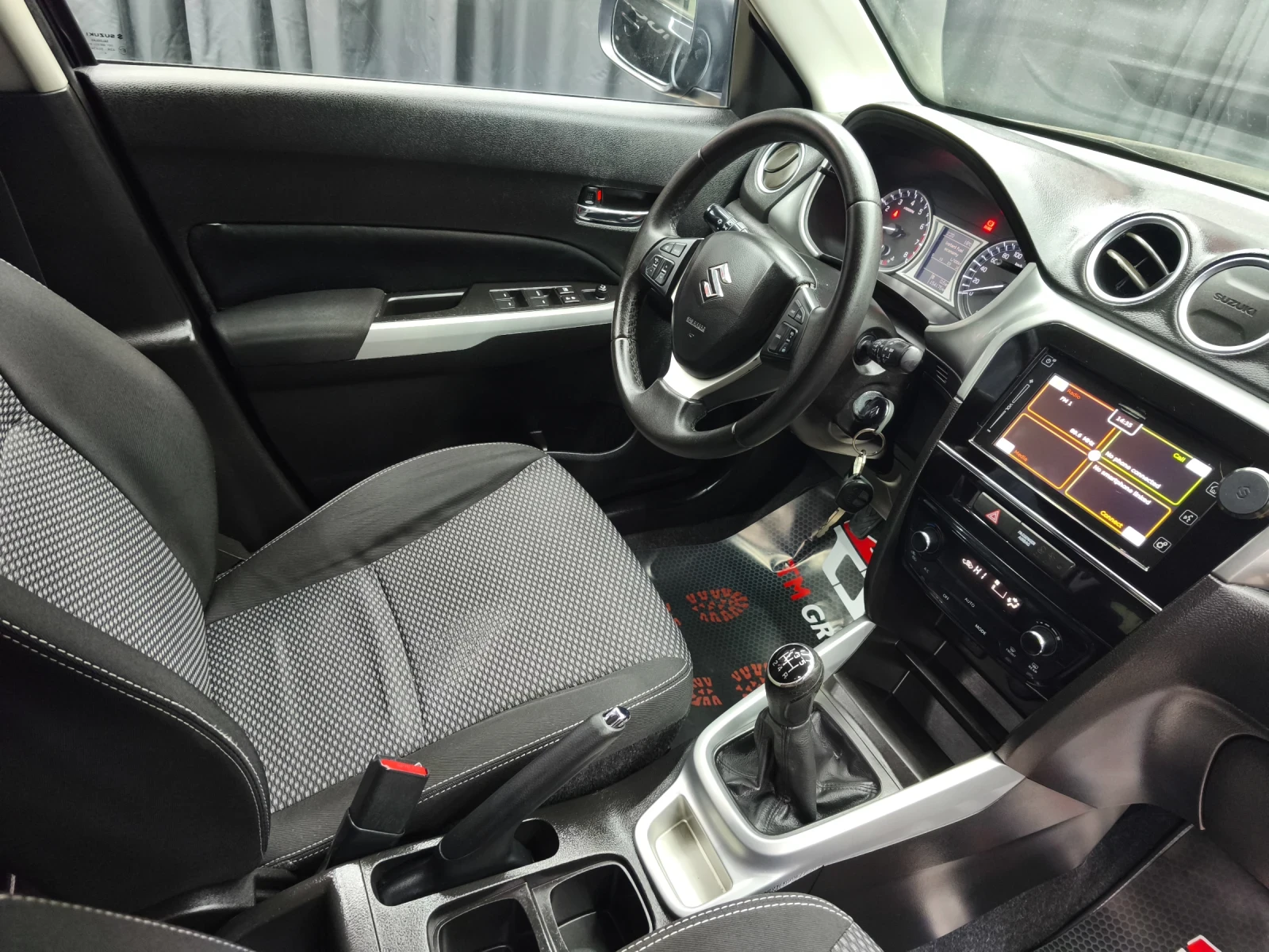 Suzuki Vitara 1.6i GPL 120k.c, снимка 12 - Автомобили и джипове - 54567941