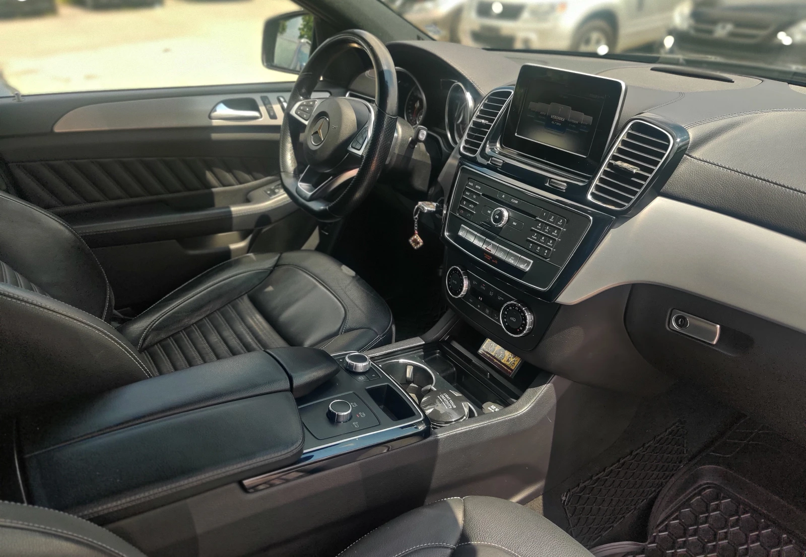 Mercedes-Benz GLE 350 AMG COUPE 4-MATIC 9g-TRONIC, снимка 9 - Автомобили и джипове - 54684246