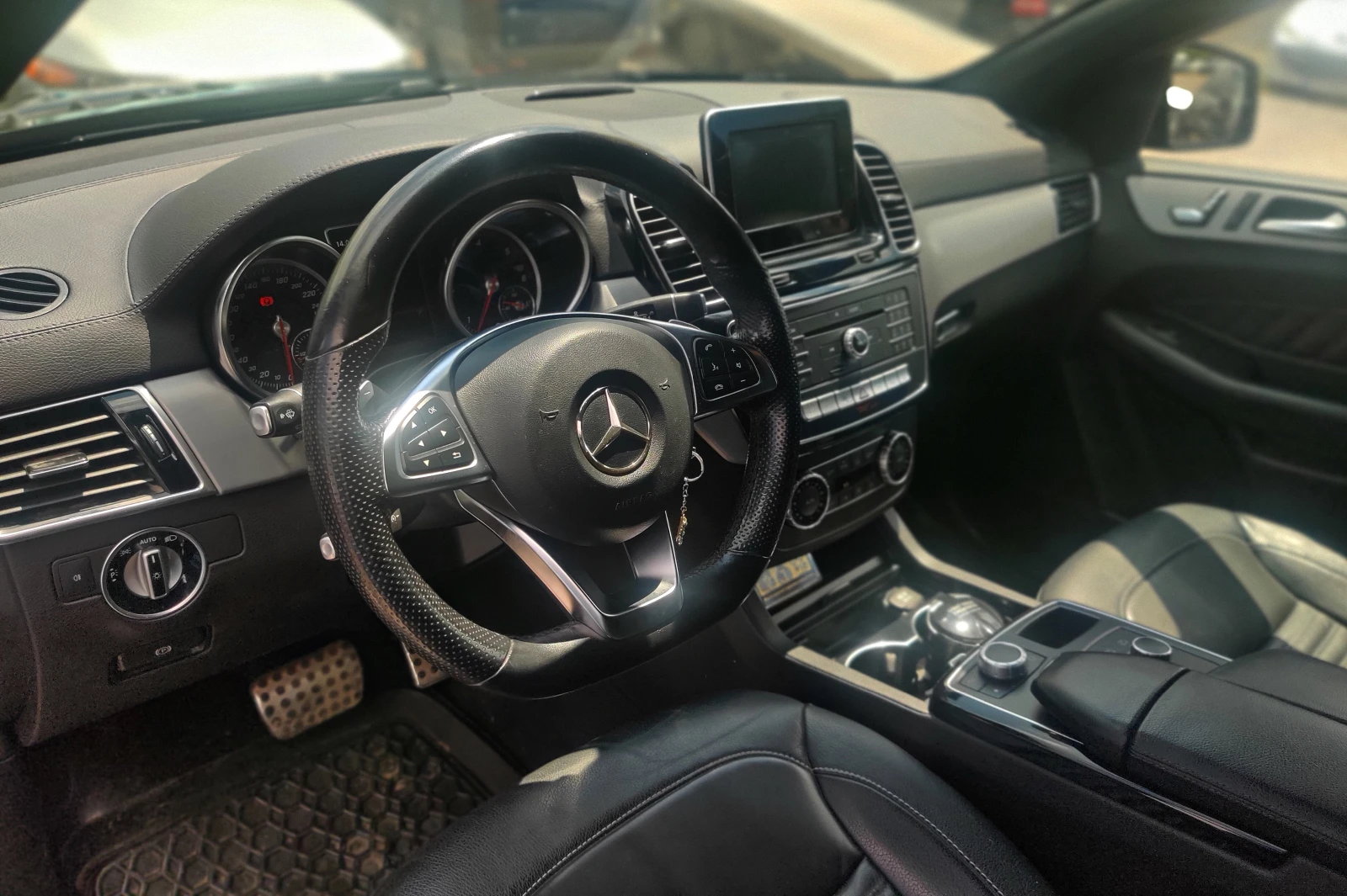 Mercedes-Benz GLE 350 AMG COUPE 4-MATIC 9g-TRONIC, снимка 7 - Автомобили и джипове - 54684246