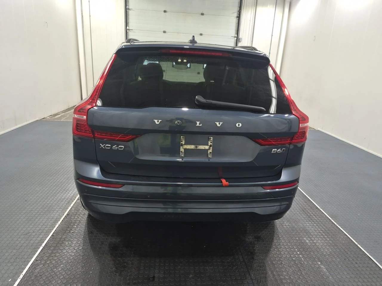 Volvo XC60 MOMENTUM, снимка 16 - Автомобили и джипове - 55729186