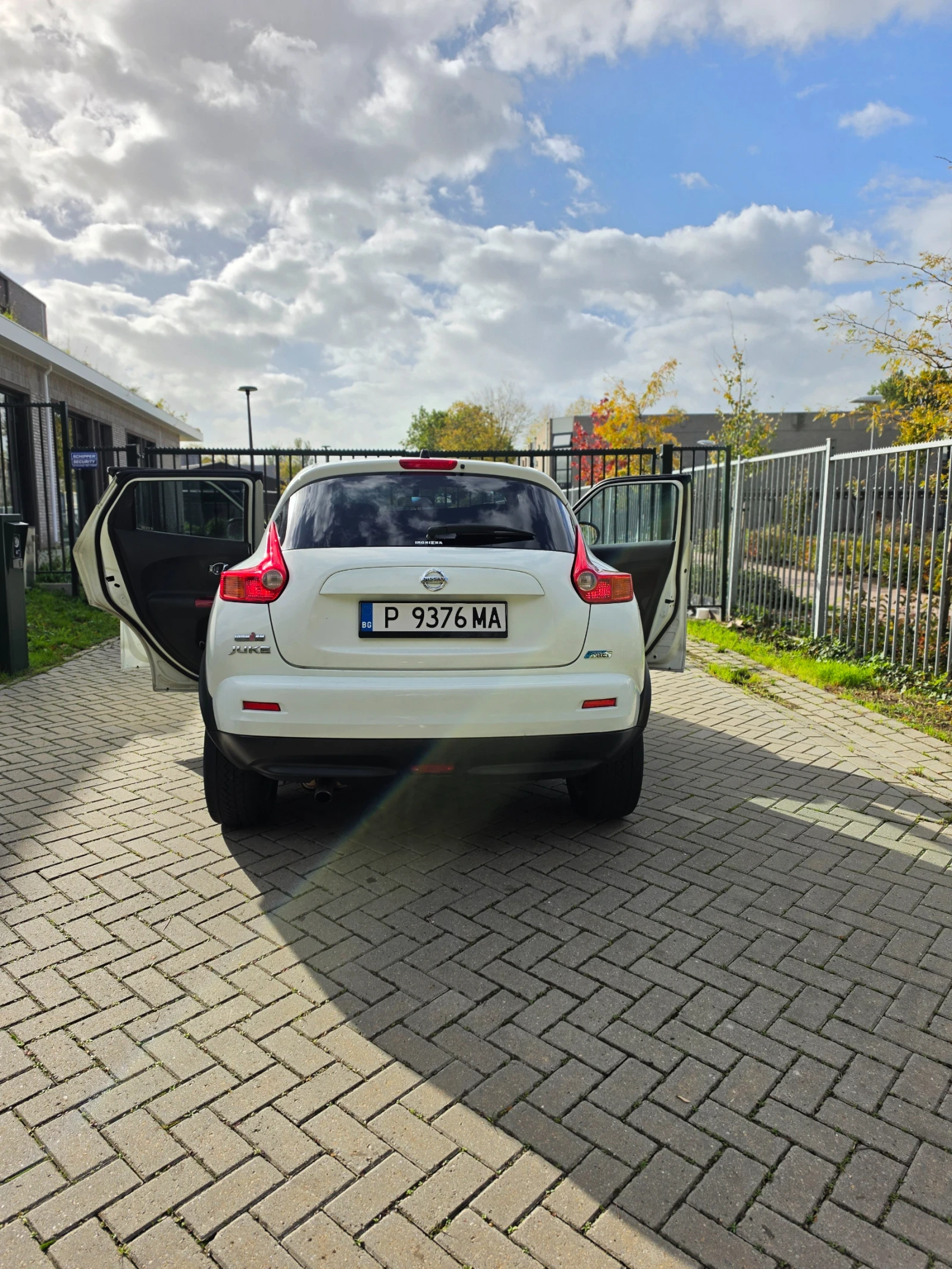 Nissan Juke, снимка 2 - Автомобили и джипове - 56661722