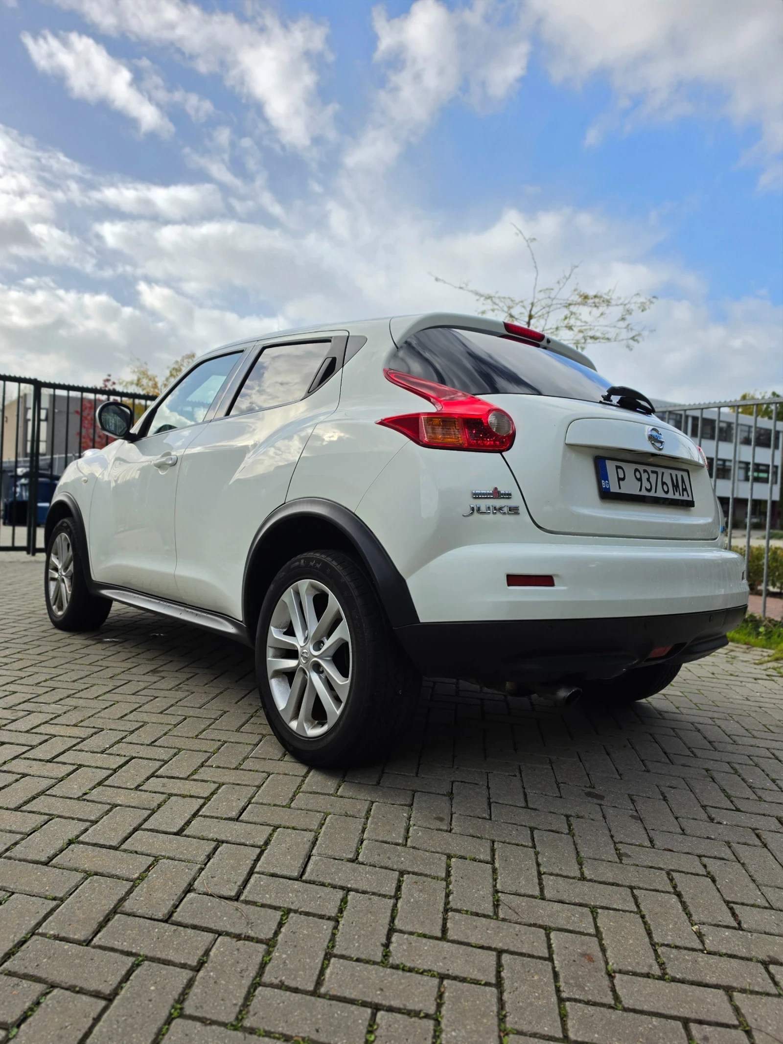 Nissan Juke, снимка 6 - Автомобили и джипове - 56661722