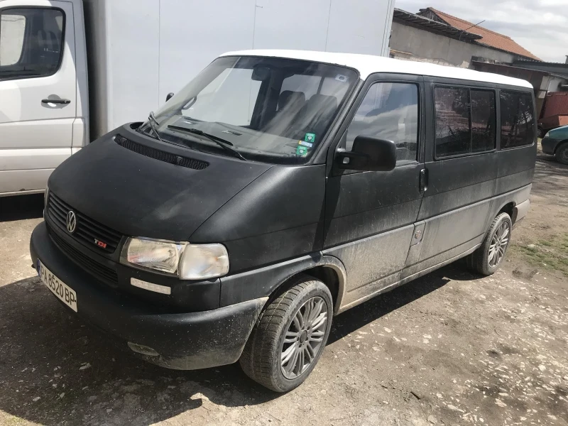 VW Caravelle, снимка 2 - Бусове и автобуси - 47825095