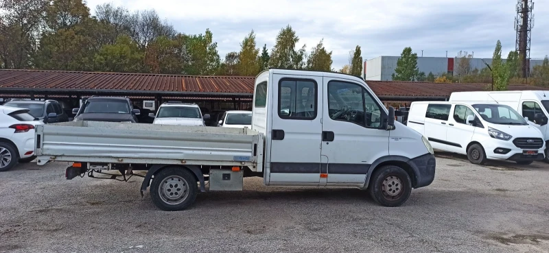 Iveco Daily 2.3D double cab, снимка 4 - Бусове и автобуси - 47526350