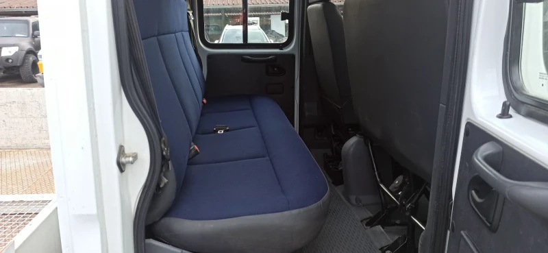 Iveco Daily 2.3D double cab, снимка 13 - Бусове и автобуси - 47526350