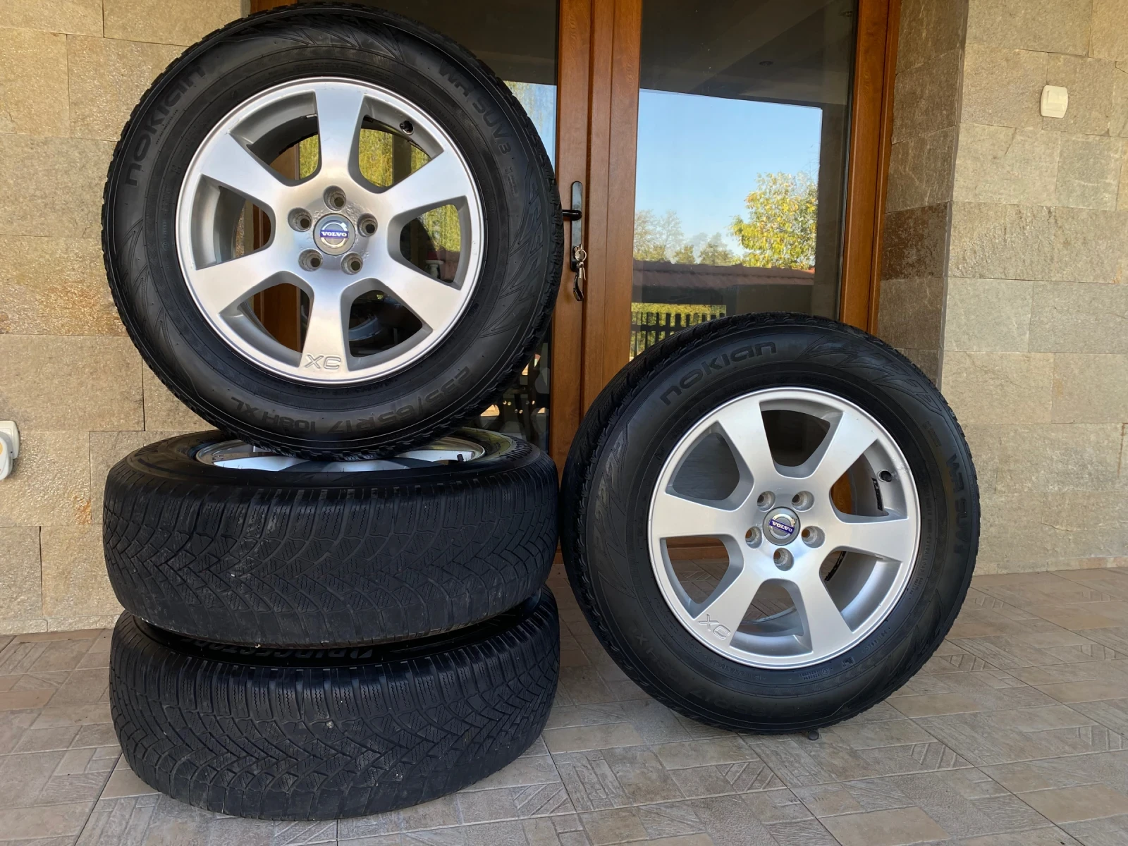 Гуми с джанти Bridgestone 235/65R17