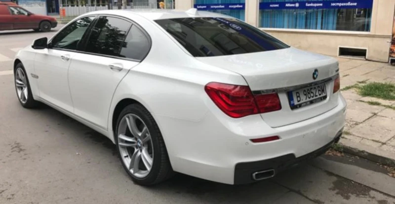 BMW 740 xDrive , M pack , 40d , TOP, снимка 2 - Автомобили и джипове - 47422754