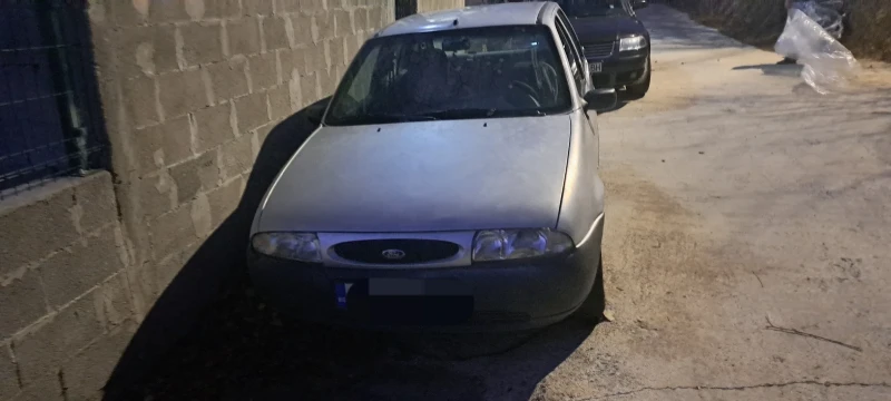 Ford Fiesta, снимка 1 - Автомобили и джипове - 48459818